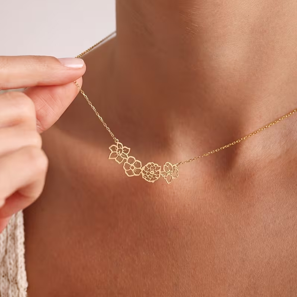 カスタムバースフラワーネックレス ステンレス製 パーソナライ - Birth Flower Necklace のレビューと価格